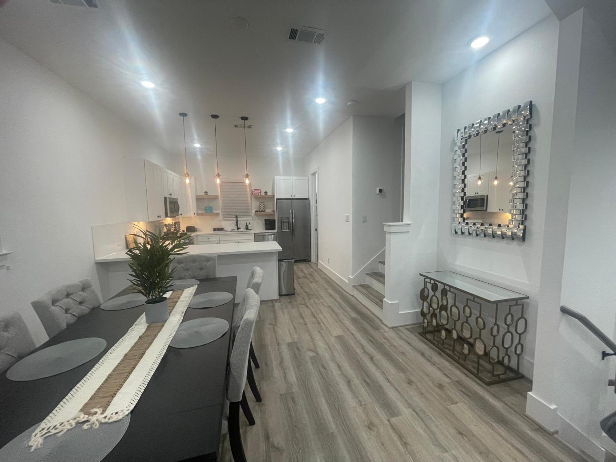 Comfortable 3 Bedroom - Heart Of Texas Medical Center Houston Bagian luar foto