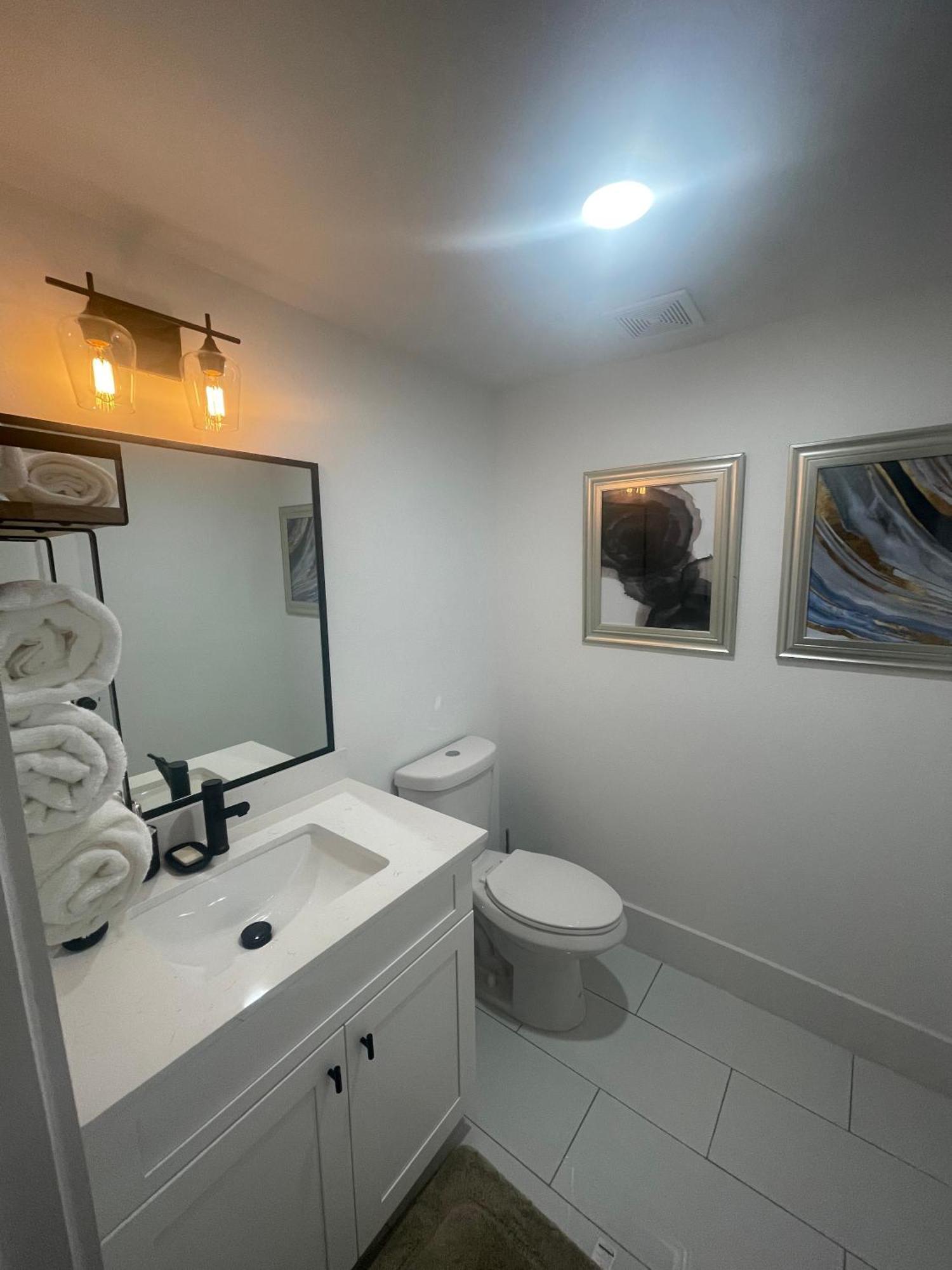 Comfortable 3 Bedroom - Heart Of Texas Medical Center Houston Bagian luar foto